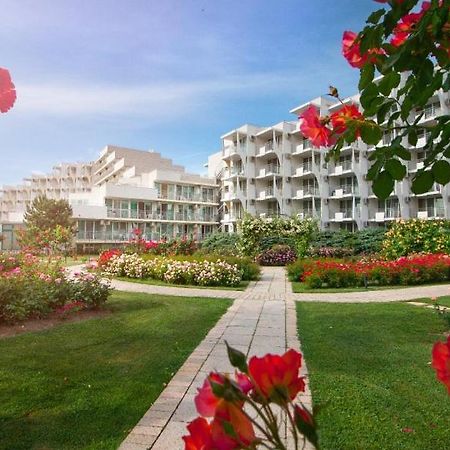 Hotel Laguna Mare Albena Bagian luar foto